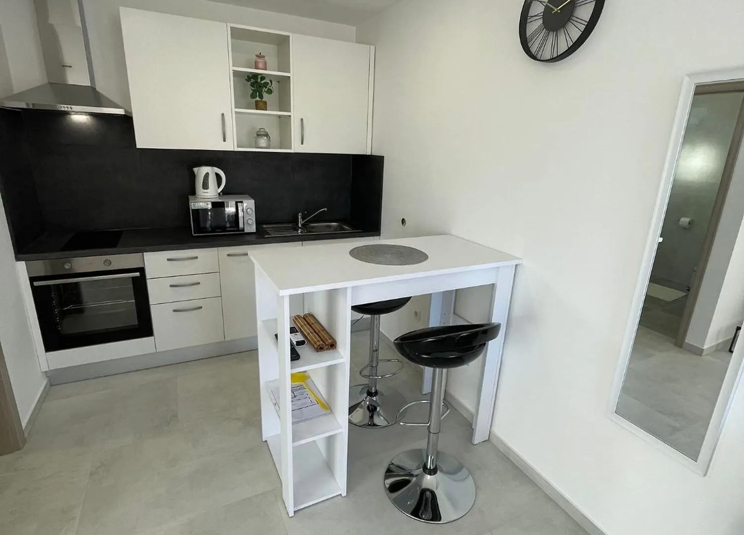 Studio Apartment Iva With Balcony Zadar Croatia