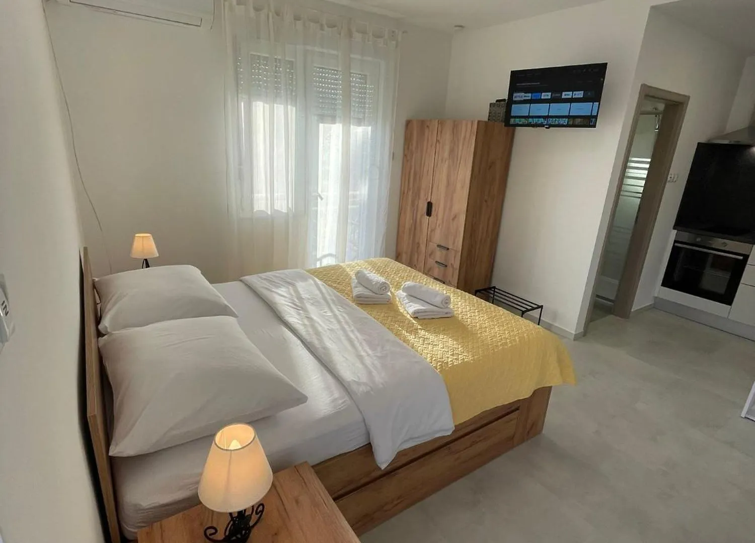 Studio Apartment Iva With Balcony Zadar