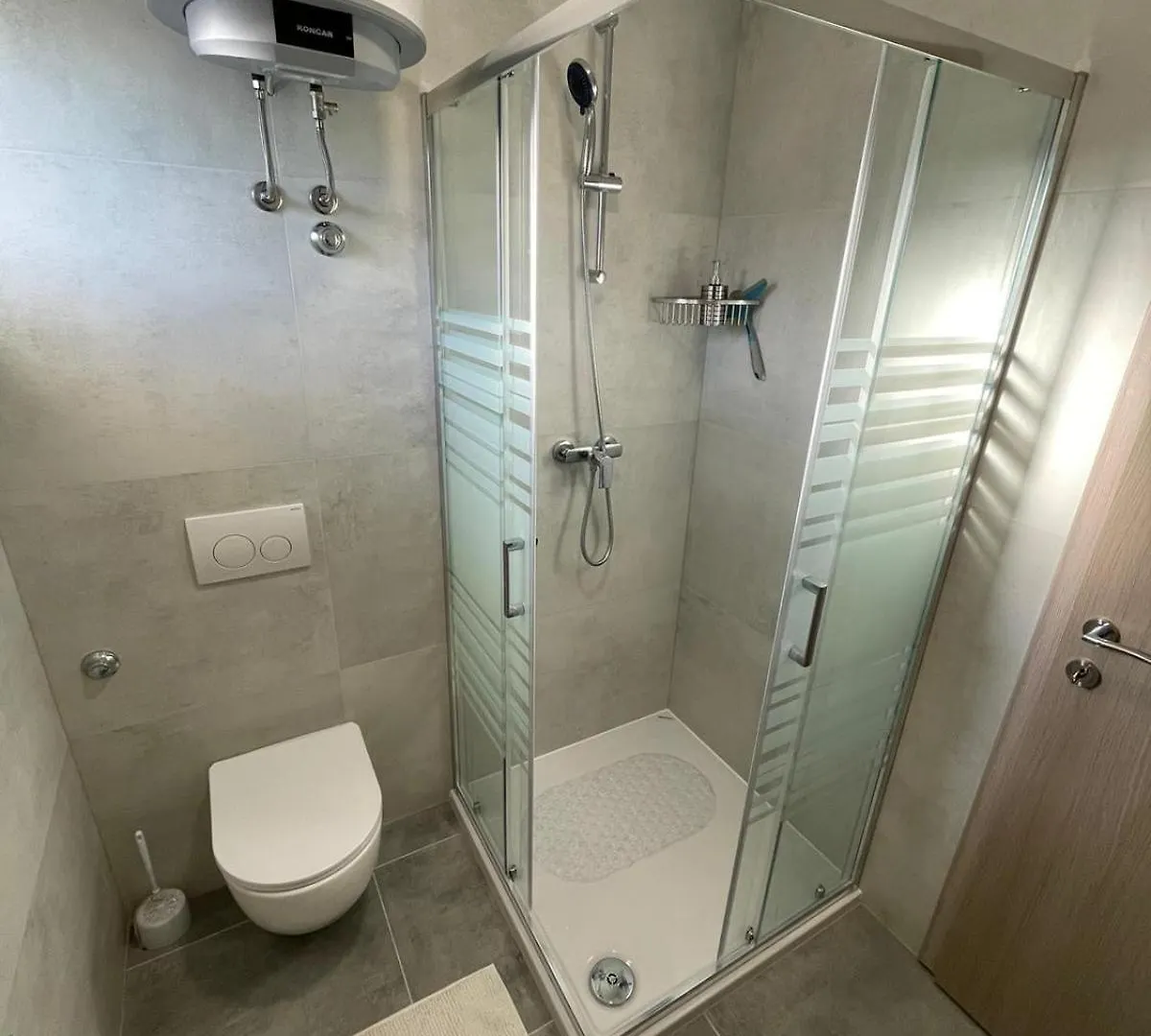 Studio Apartment Iva With Balcony Zadar