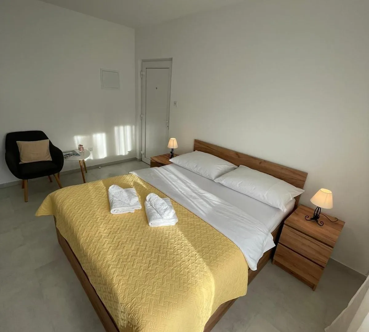 Studio Apartment Iva With Balcony Zadar